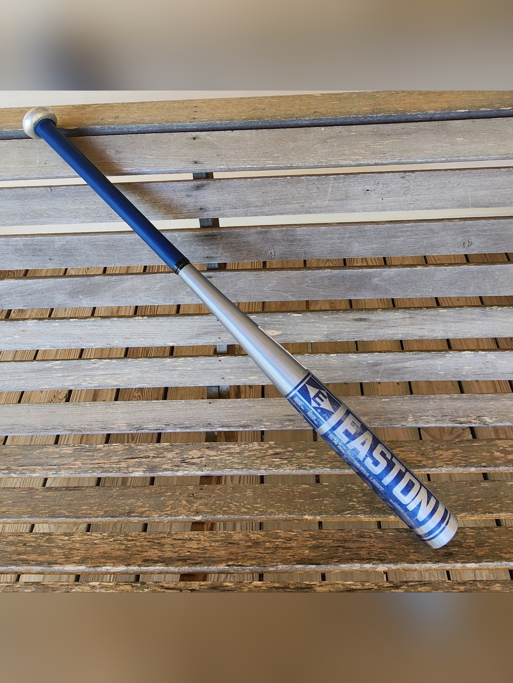 Easton Smoke S3 (S33226) Alloy Softball  Bat (32" )(26 oz.)(2 1/4")